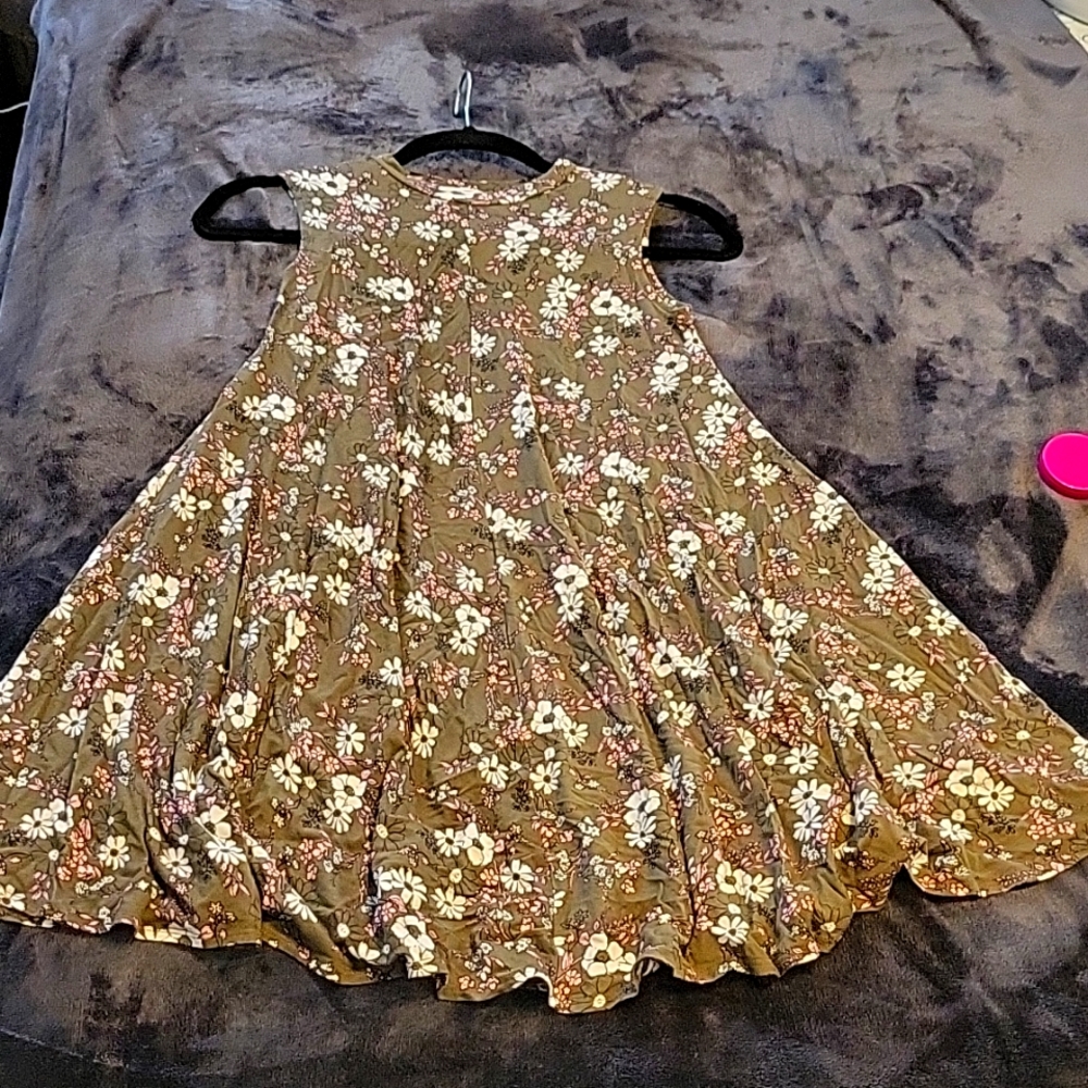 Sleeveless Dress